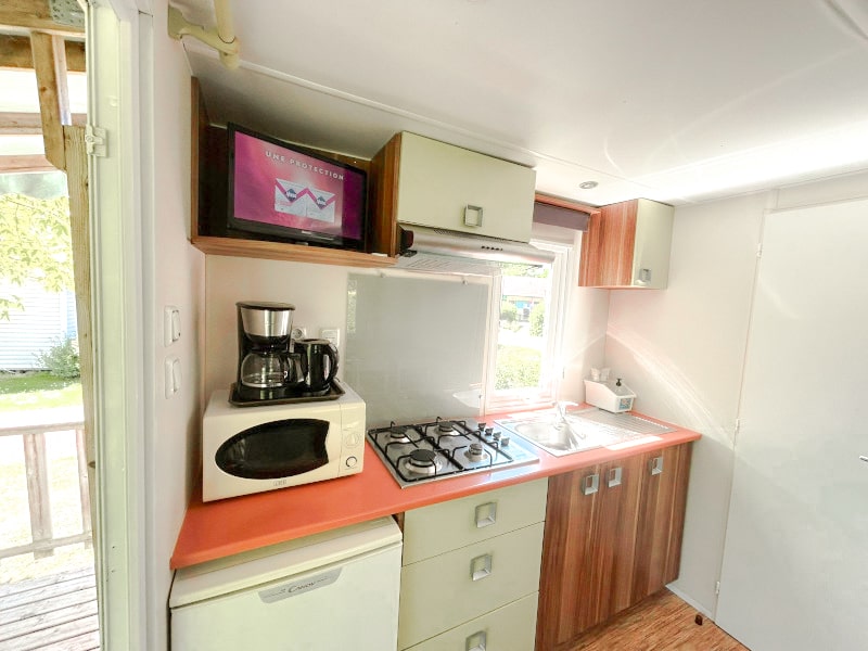 MOBIL HOME ASTRIA 23 PERSONNES 1 CHAMBRE TERRASSE + TV 2