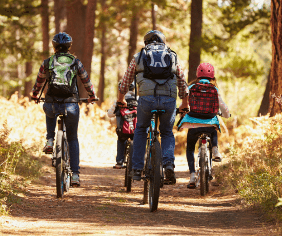 randonnée cyclistes près de tour