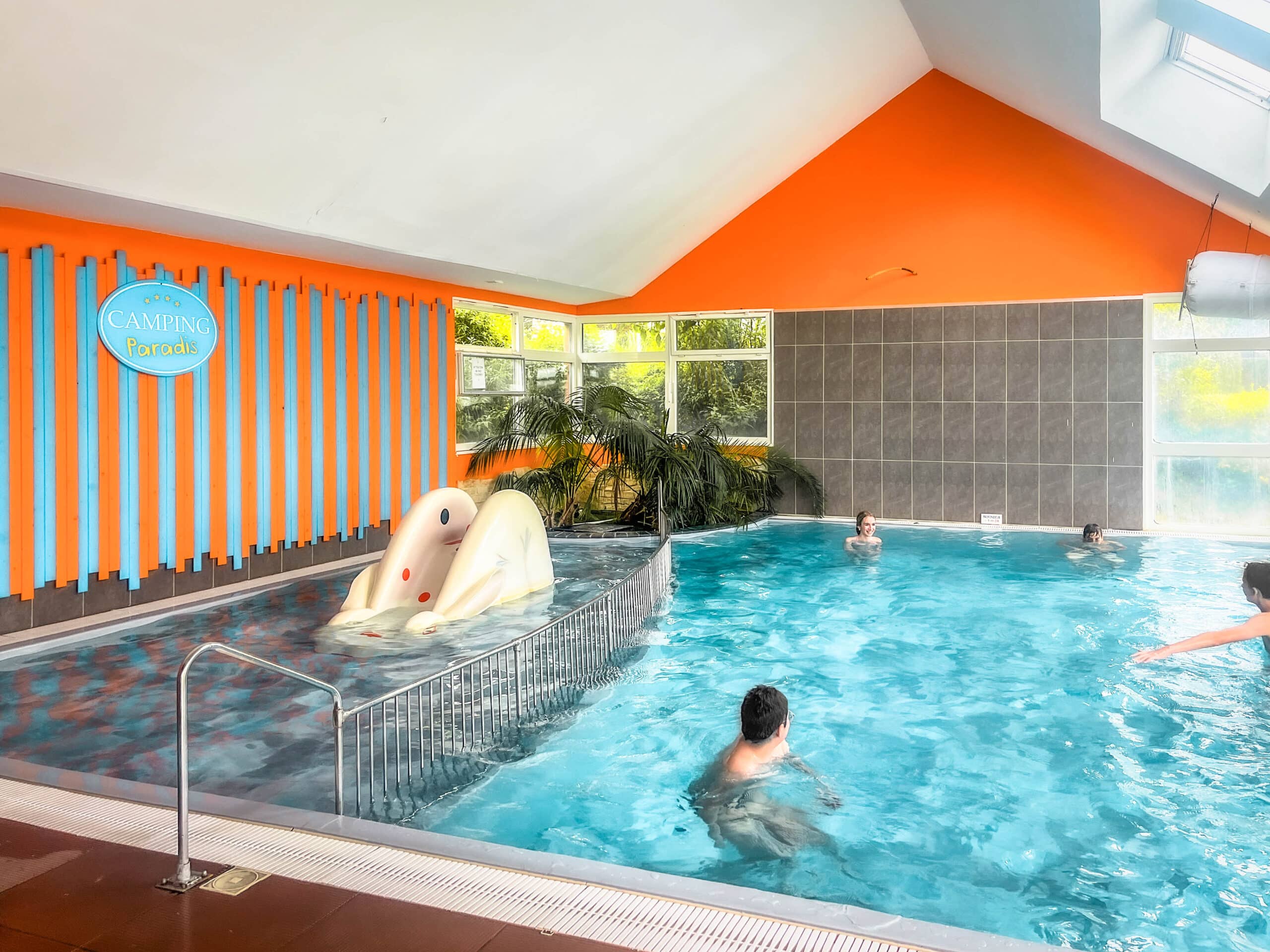 piscine intérieure